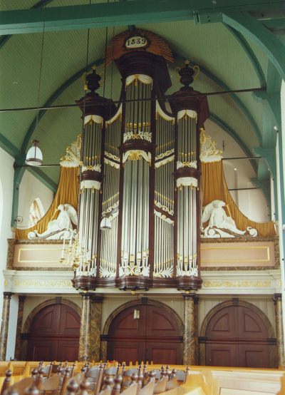 Strijen, Dutch Reformed St. Lambertus church (33/II/P, 1975)