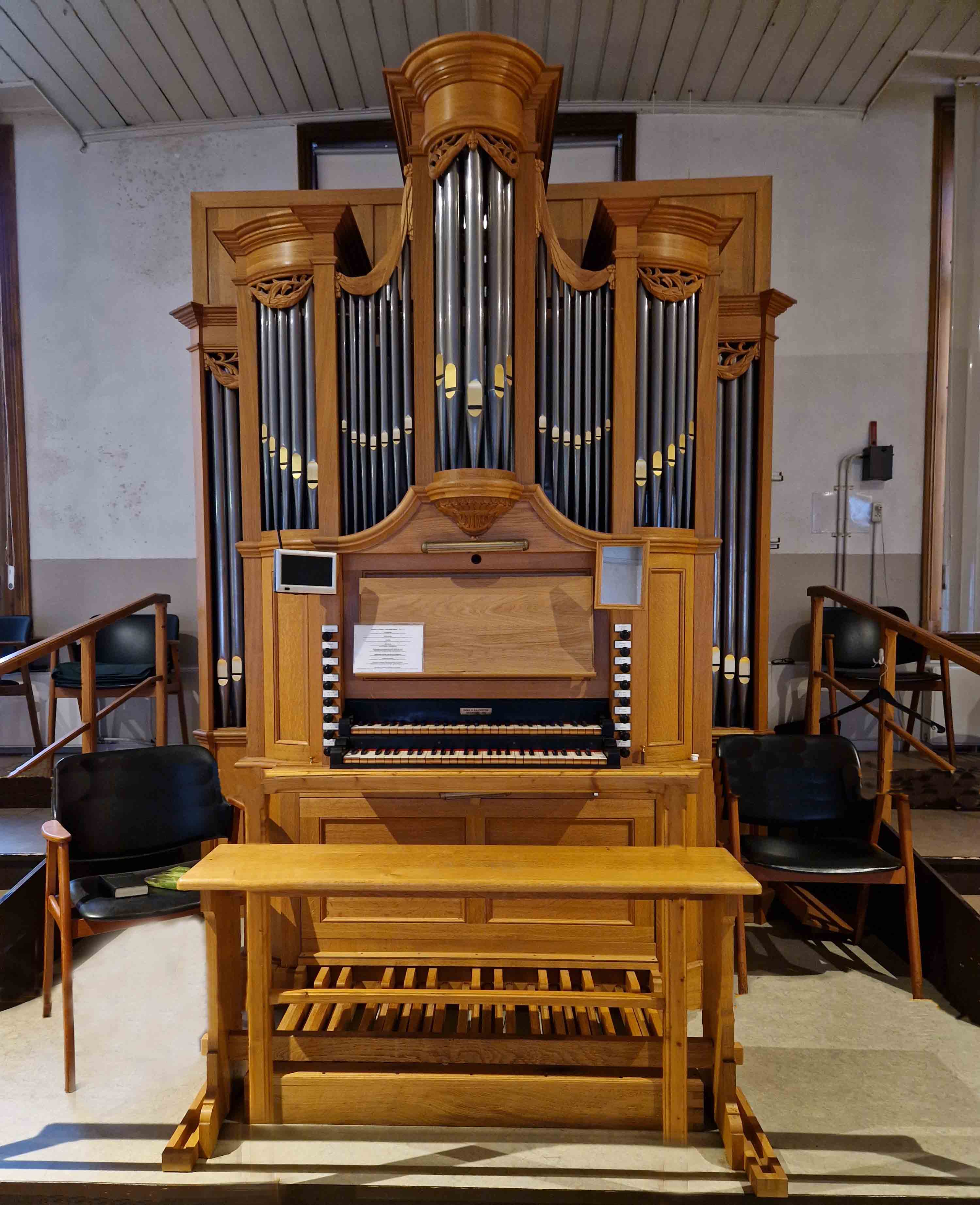 Fama & Raadgever Orgel (1993, 11/IIP) zum verkaufen